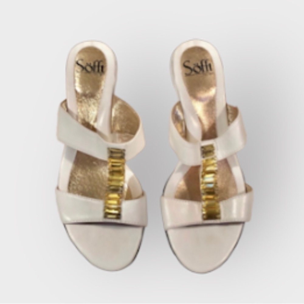 Nwot Sofft White Gold Rhinestones Sandals 7.5